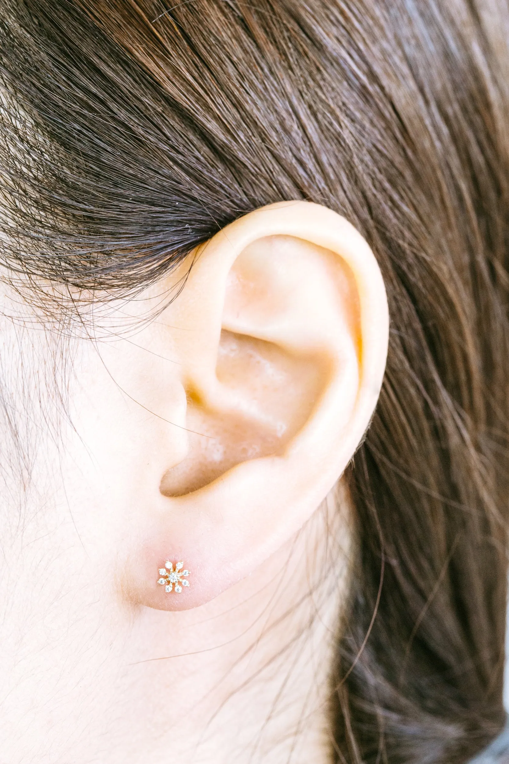 14k Gold Sharp Petal Flower Barbell Ear Stud Piercing