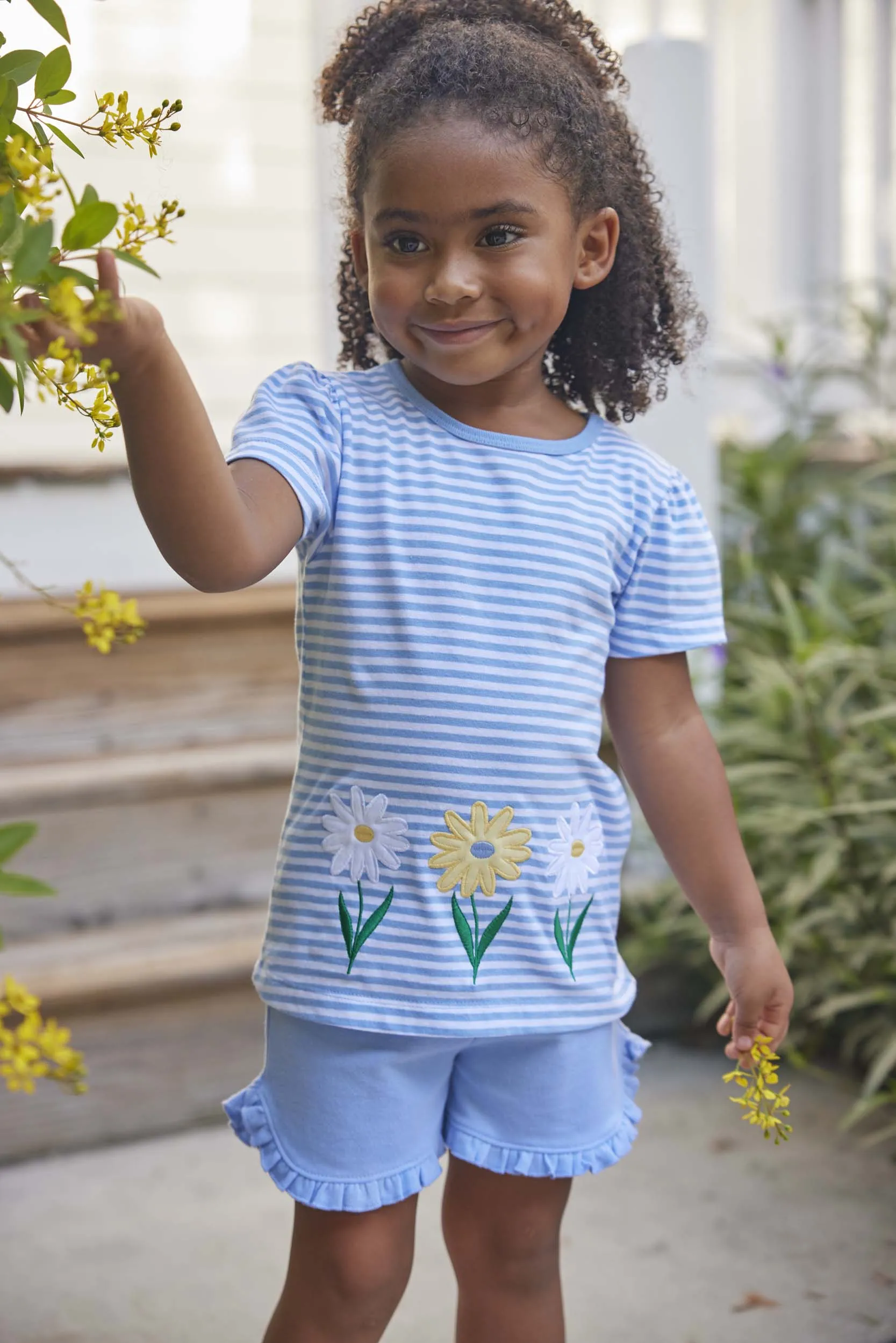 Applique T-Shirt - Daisies