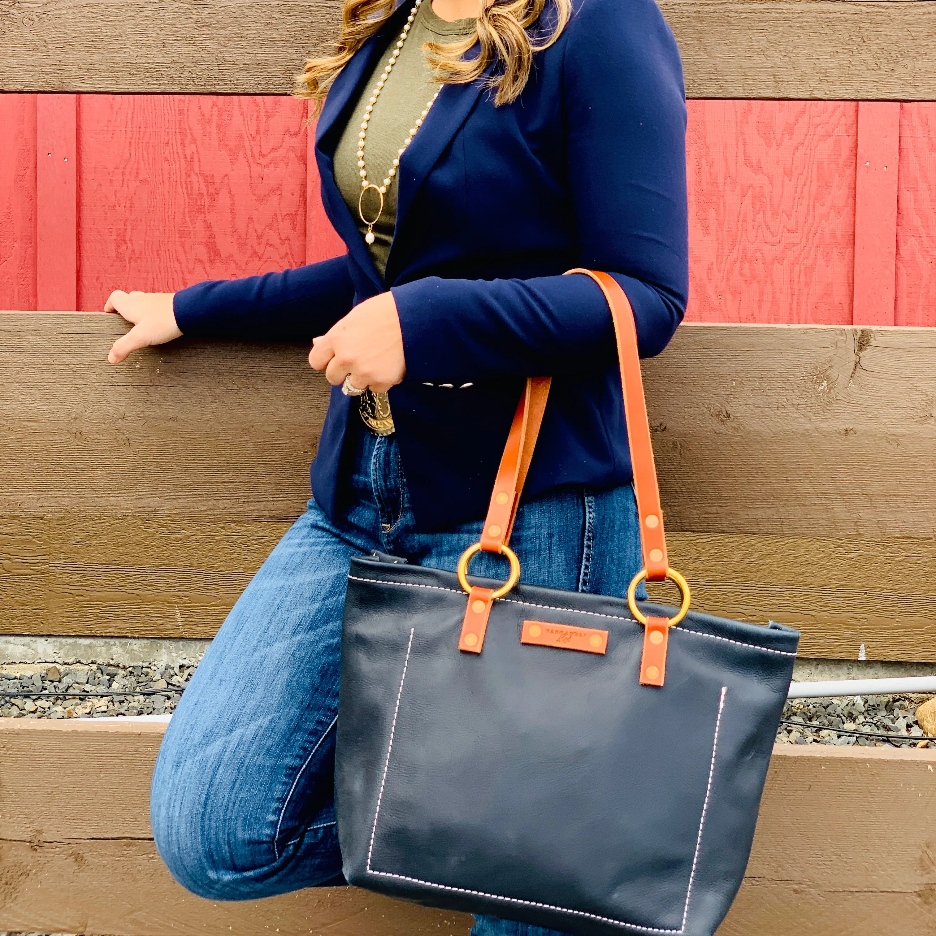 Coeur d 'Alene Blue Leather Tote Bag