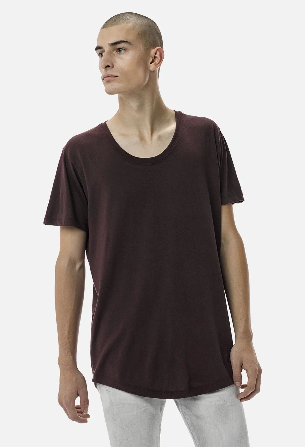 Curve U-Neck / Maroon