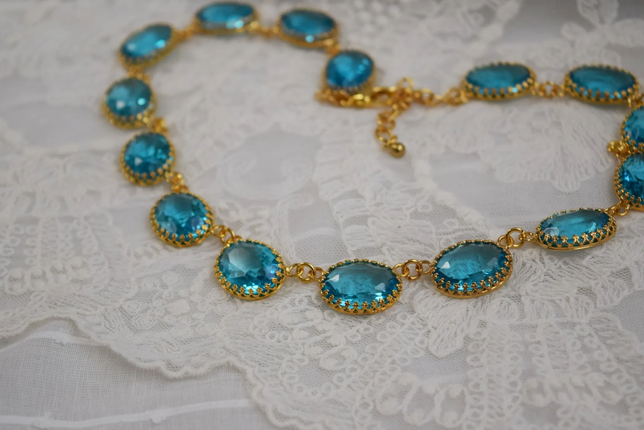 Ocean Blue Crown-set Riviere Necklace - Large Oval