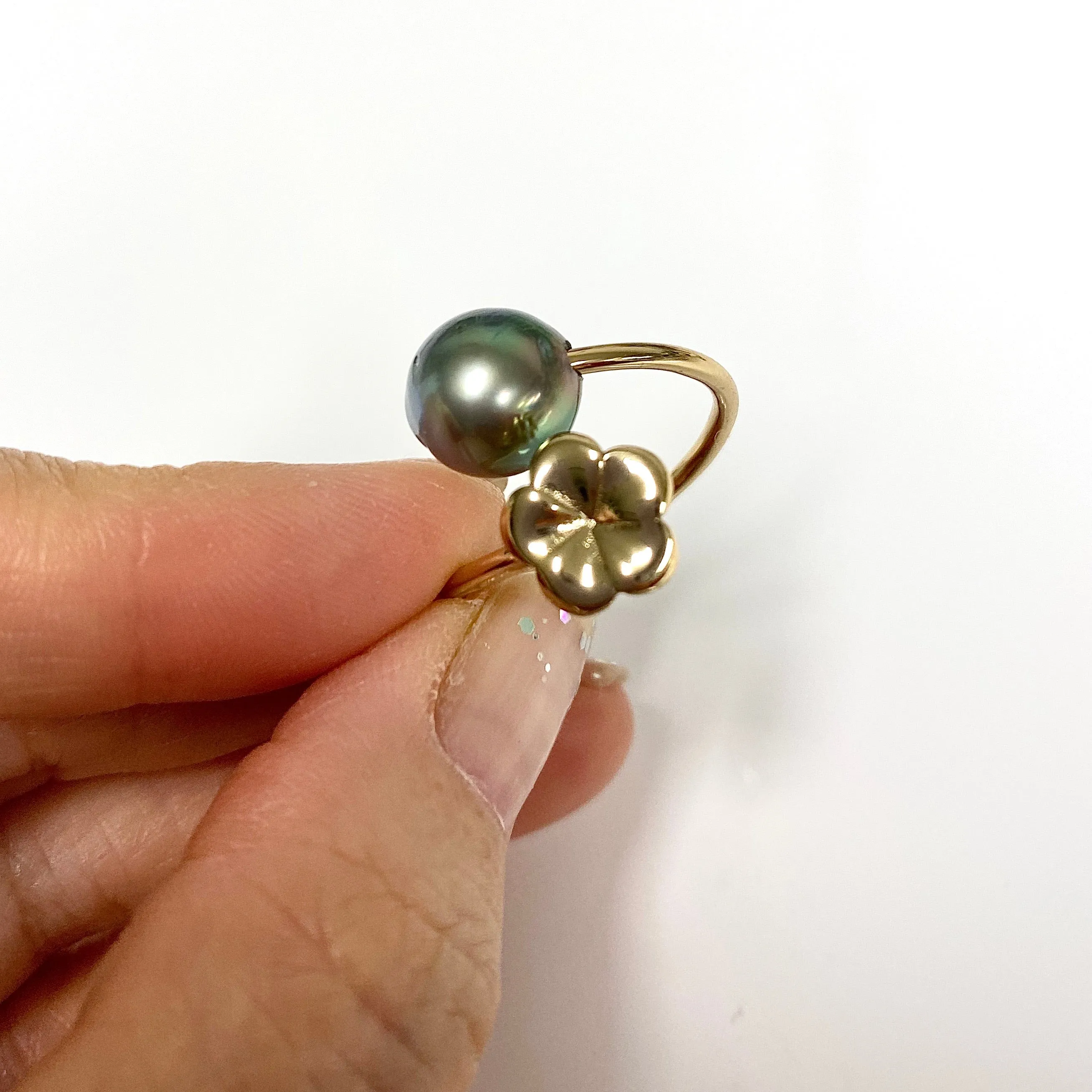 Small plumeria ring - Tahitian pearl (R207)