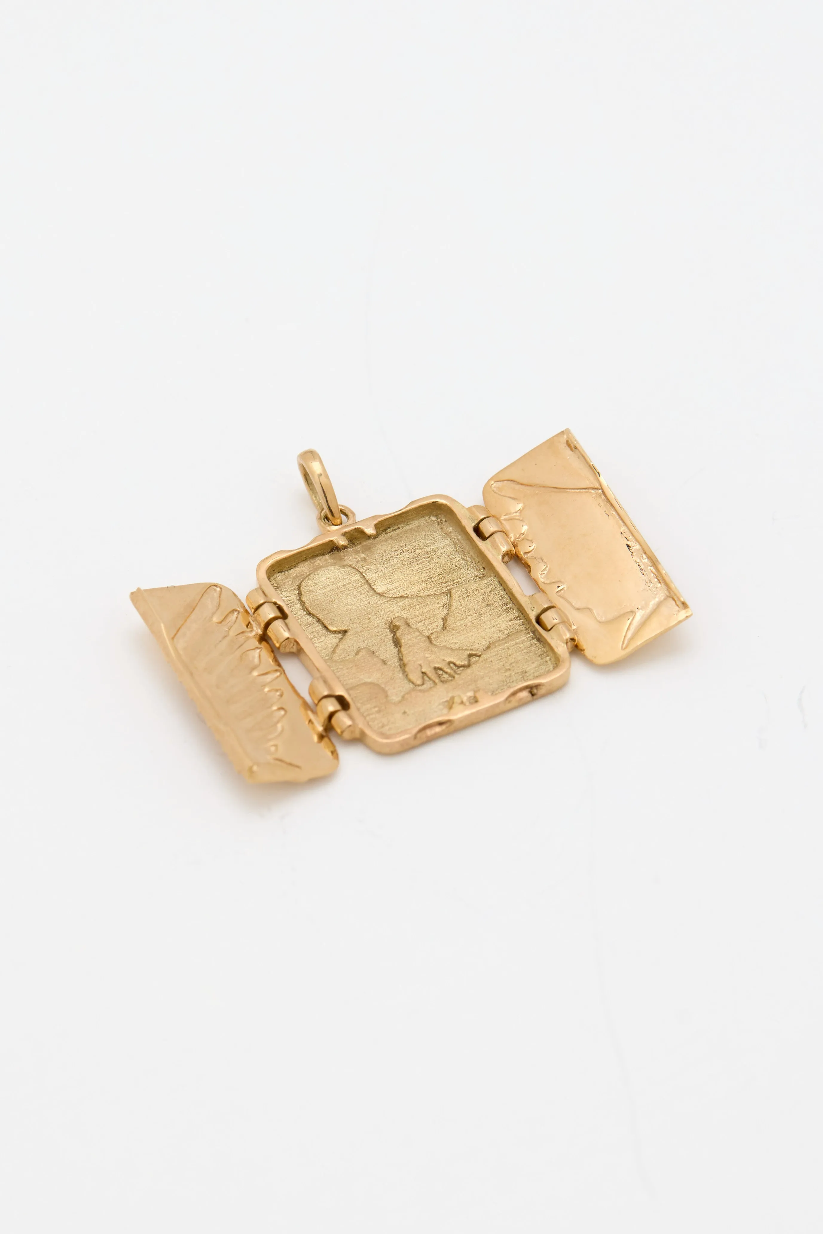 Solid Gold ‘Scouts Regiment’ Pendant (Raffle Ticket)